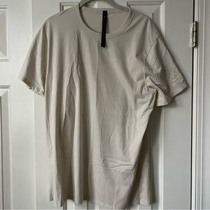 Men’s Lululemon Shirt